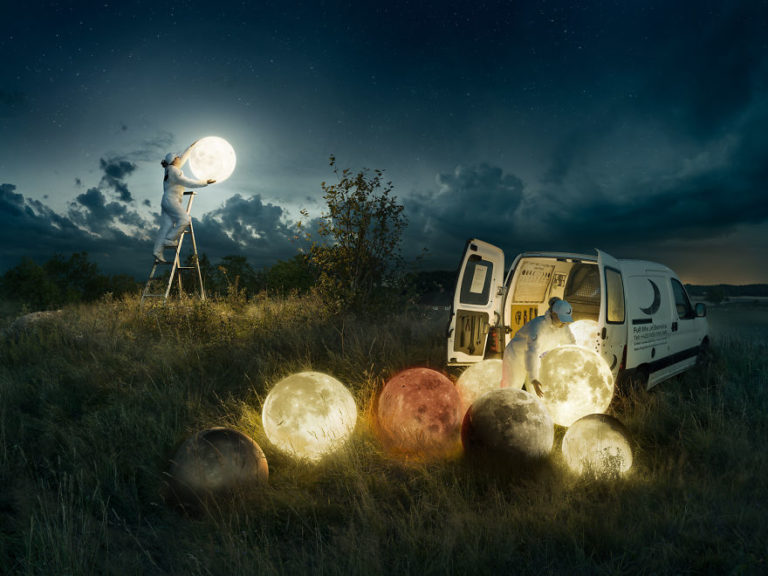 Skill Photoshop : 8 mois pour 1 photomontage d’un « moon service »