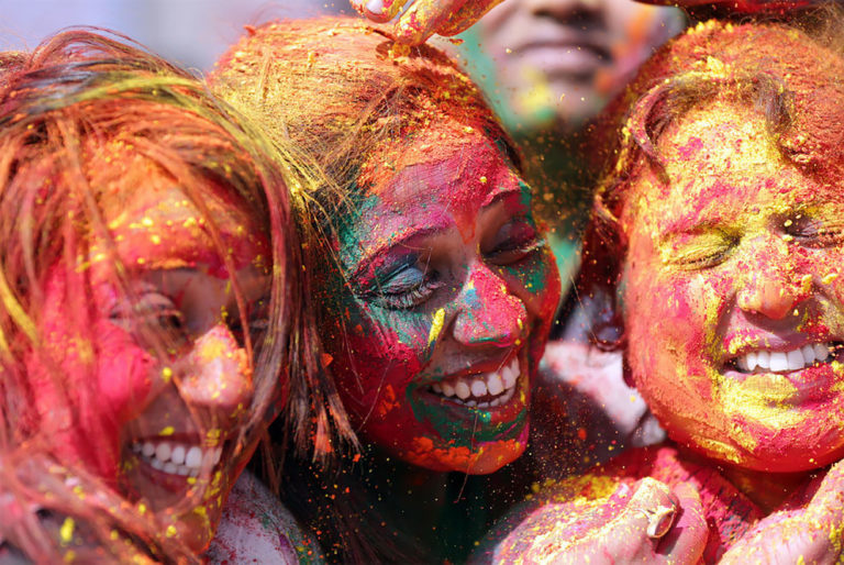 Les plus belles photos du HOLI Festival 2019